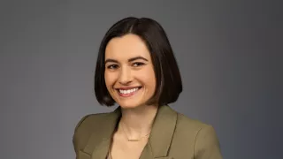 Katie_Headshot_1920x1080